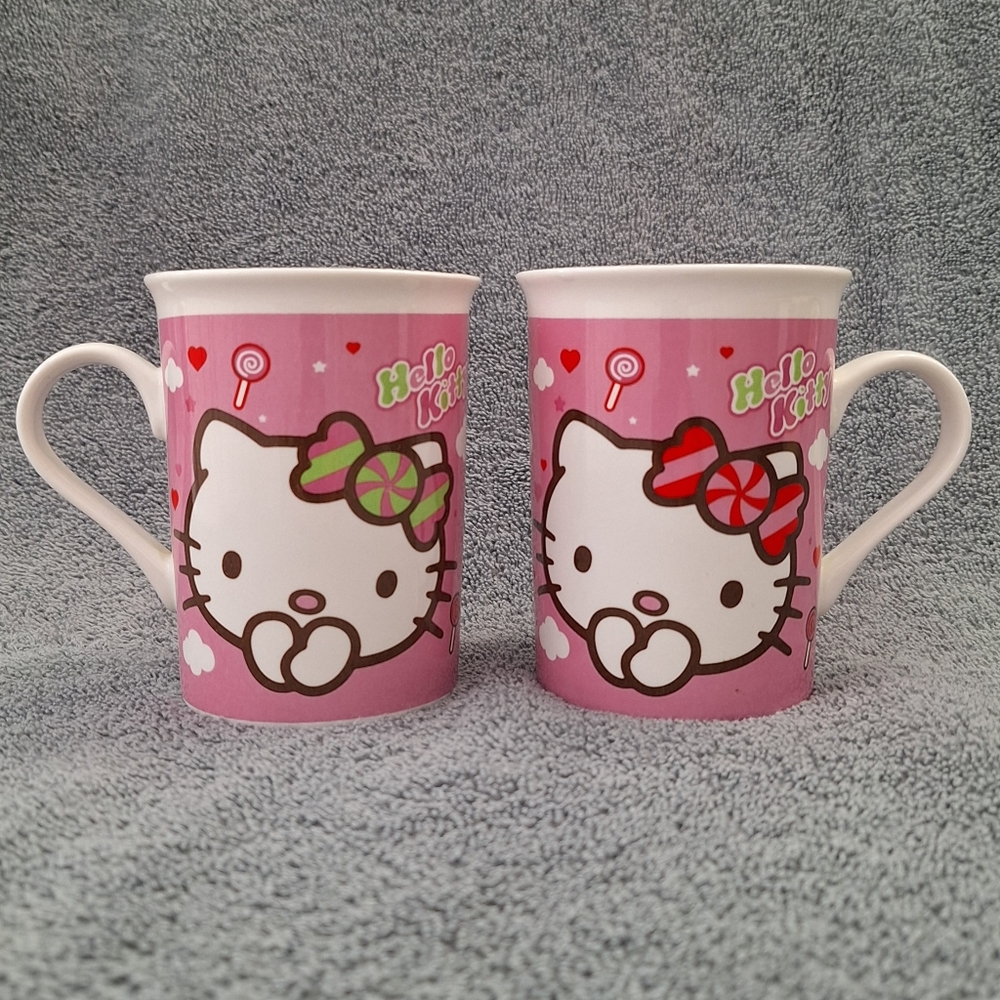 Set of 2 Hello Kitty peppermint candy theme mugs